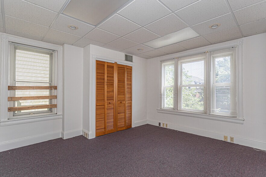 More Photos Of 100-102 W Fornance St, Norristown Medical For Sale