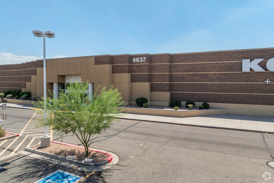 More Photos Of 4637 E Chandler Blvd, Phoenix Department Store For Sale