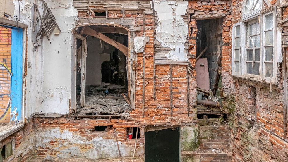 More Photos Of 1145 Thurman St, Camden Apartments For Sale