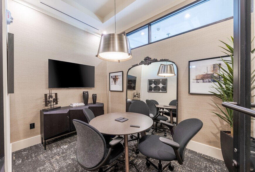 More Photos Of 8205 Commerce Way, Miami Lakes Apartments For Lease