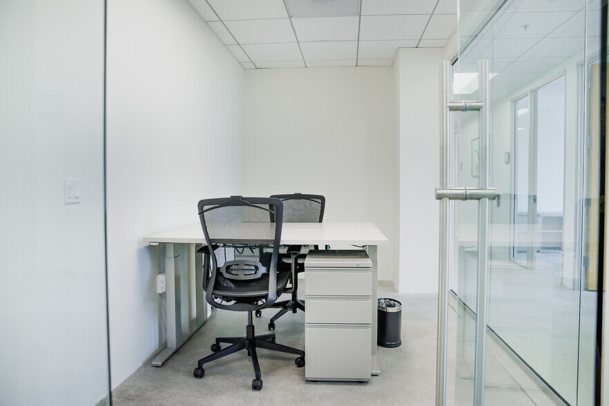 More Photos Of 27200 Tourney Rd, Valencia Office For Lease