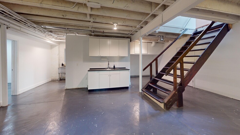 More Photos Of 83-85 Metropolitan Ave, Brooklyn Storefront Retail Office For Lease