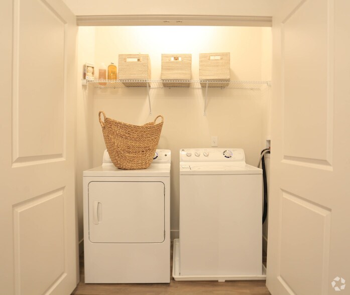 More Photos Of 515 West Ave, Norwalk Unknown For Lease