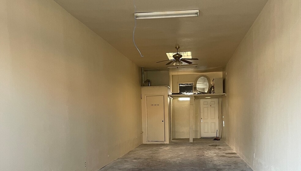 More Photos Of 6415-6423 S Normandie Ave, Los Angeles Storefront Retail Residential For Lease