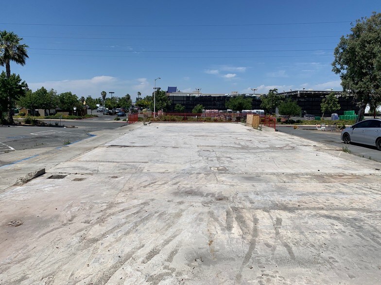 More Photos Of 2410 Mahogany Way, Antioch Land For Lease