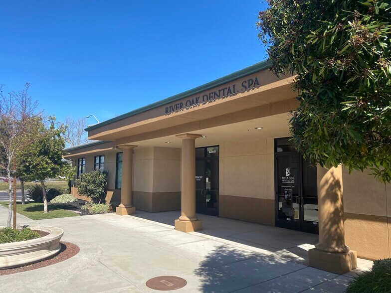 More Photos Of 1473 E G St, Oakdale Medical For Lease