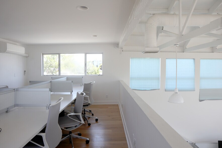 More Photos Of 1421 ABBOT KINNEY, Venice Office For Lease