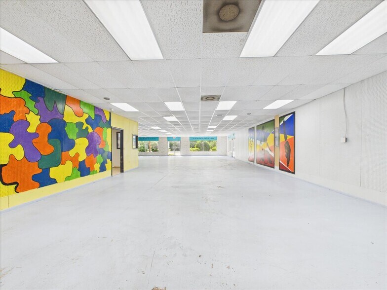 More Photos Of 607 Palm Ave, Palatka Flex For Sale