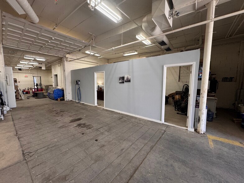 More Photos Of 334 Ontario St, Albany Warehouse For Sale