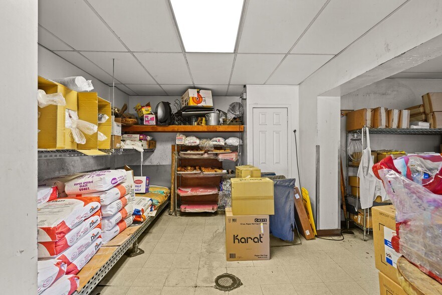 More Photos Of 3692 Castro Valley Blvd, Castro Valley Restaurant For Sale