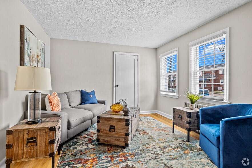 More Photos Of 9 Seminole Dr, Portsmouth Apartments For Sale
