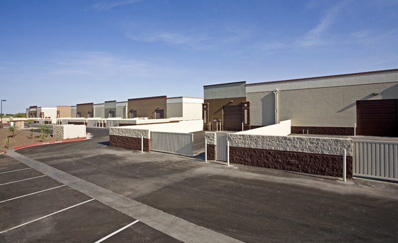 More Photos Of 21505 N 78th Ave, Peoria Showroom For Lease