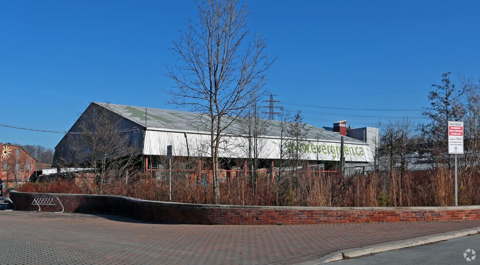 More Photos Of 550 Bayview Ave, Toronto Office For Lease