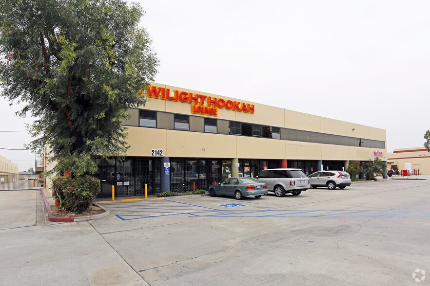 More Photos Of 2128-2142 E Orangethorpe Ave, Fullerton Light Manufacturing For Lease