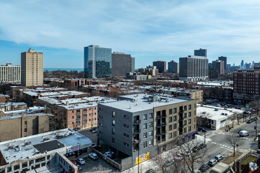 More Photos Of 4501 N Sheridan Rd, Chicago Apartments For Lease