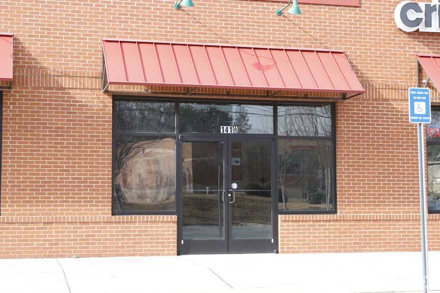 More Photos Of 6125 Old National Hwy, College Park Freestanding For Lease