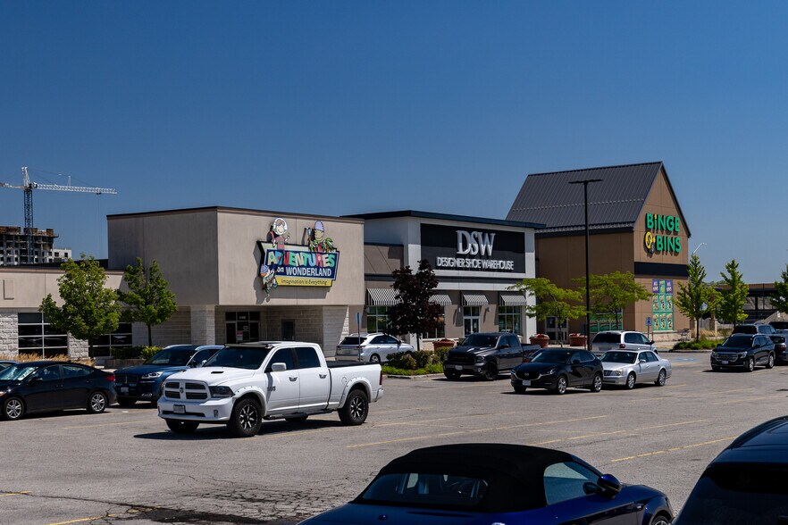 More Photos Of 3030-3210 Wonderland Rd S, London Unknown For Lease