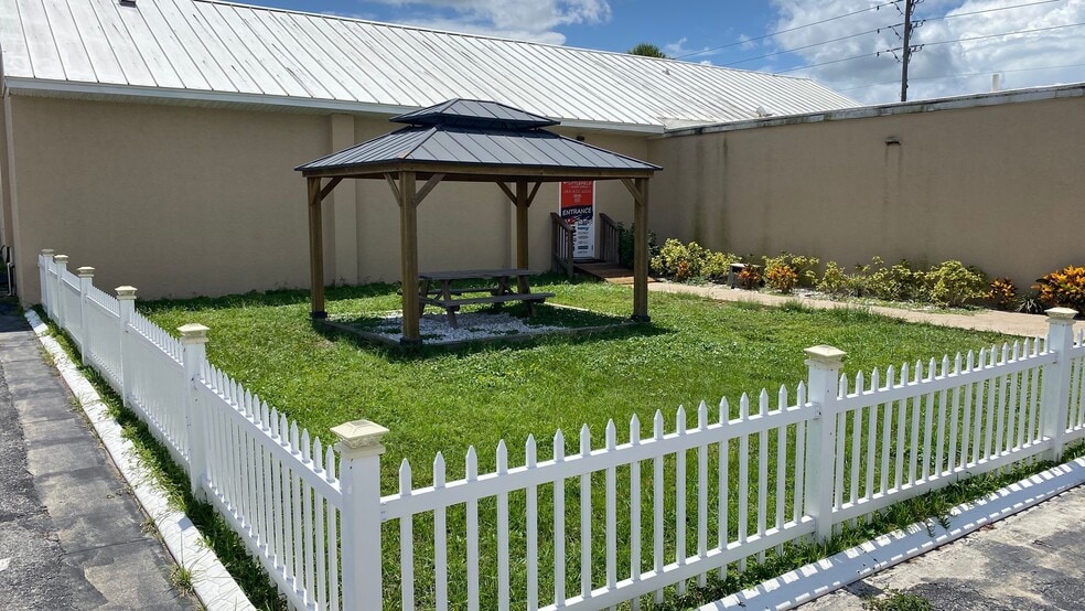 Primary Photo Of 4650 Us-27, Sebring Unknown For Lease