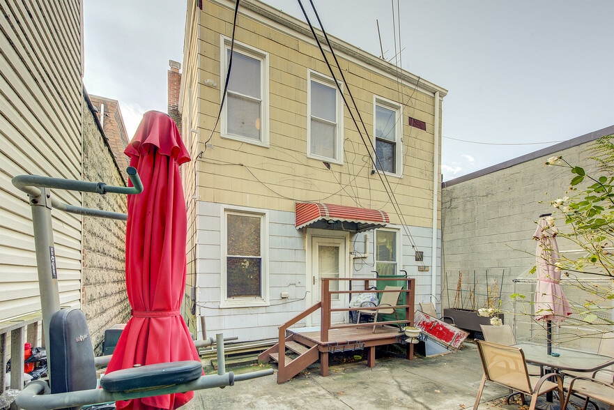 More Photos Of 1055 Wyckoff Ave, Ridgewood Multifamily For Sale