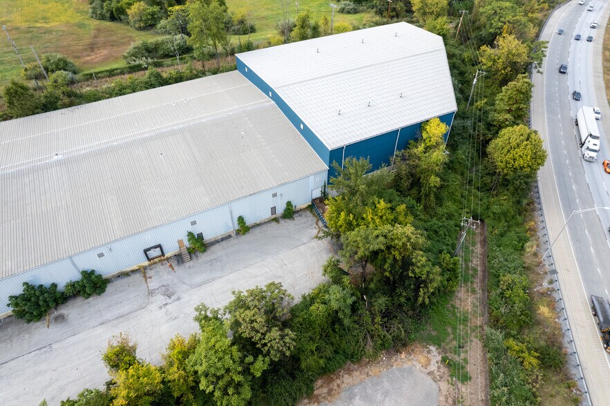 More Photos Of 70 Portland Rd, West Conshohocken Warehouse For Lease