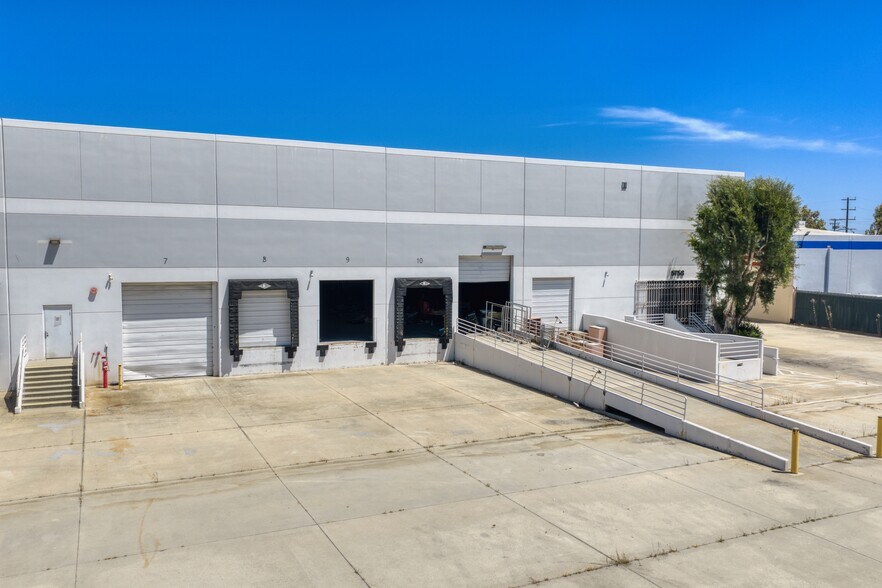 More Photos Of 5750-5760 Grace Pl, Commerce Warehouse For Sale