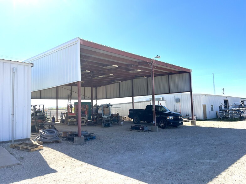 More Photos Of 926 Jody Rd, San Angelo Industrial For Lease