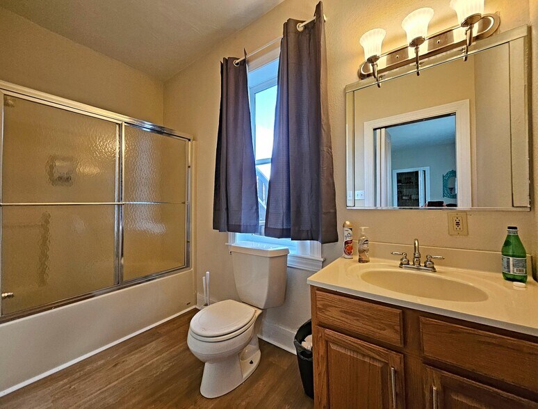 More Photos Of 116 Center St, Saint Marys Office Residential For Sale