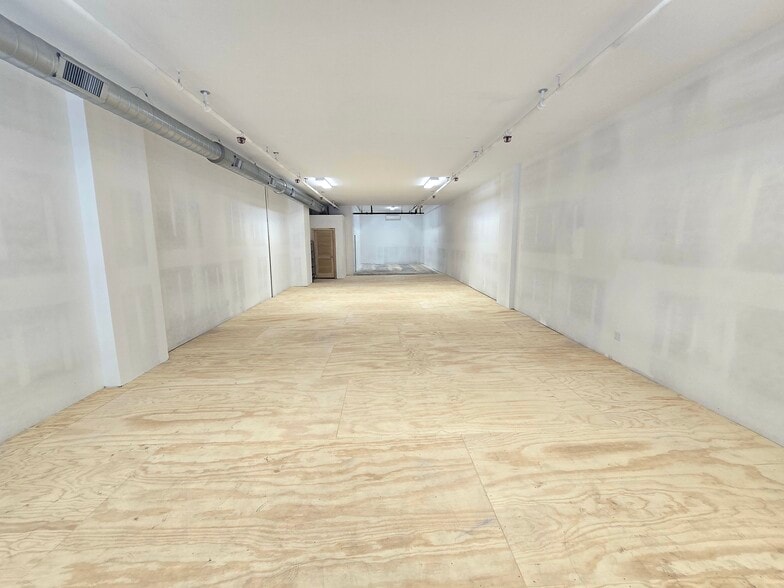 More Photos Of 158-164 Main St, Northampton Office Residential For Lease