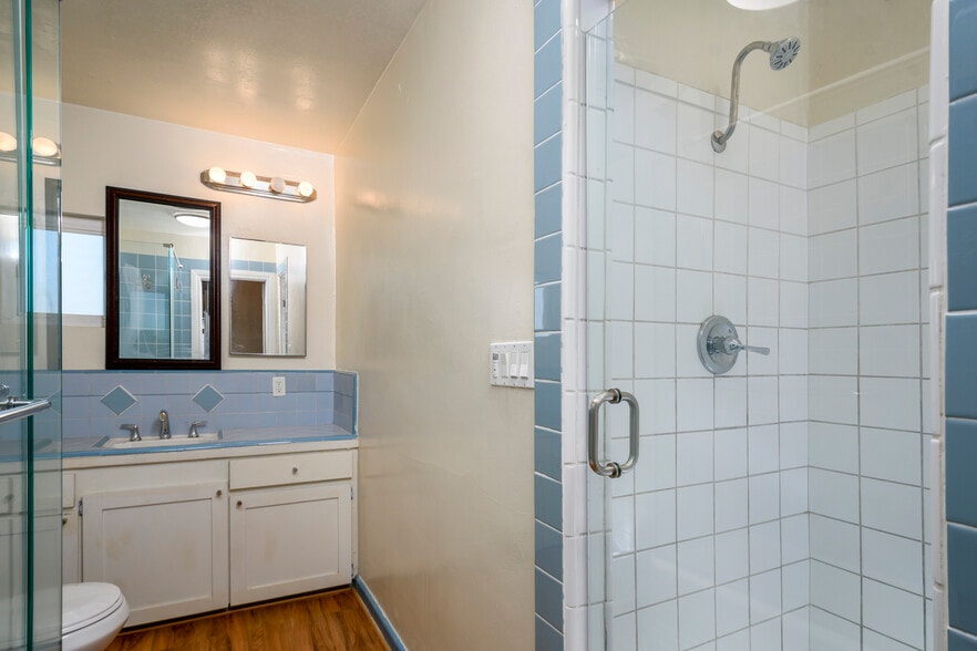 More Photos Of 7051-7053 3rd Ave, Los Angeles Storefront Retail Residential For Sale