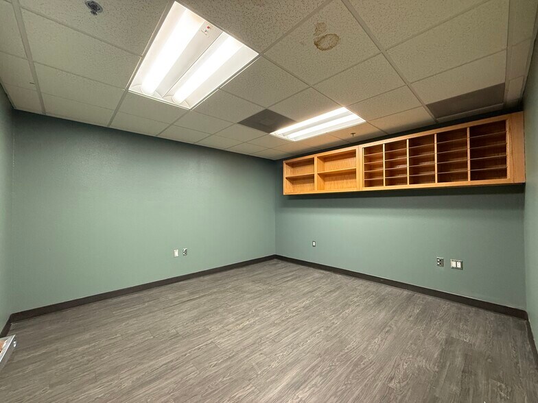 More Photos Of 4801 W University Dr, Denton Unknown For Lease