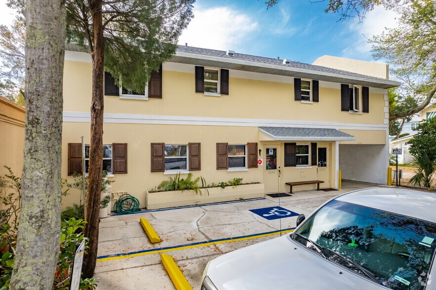 Primary Photo Of 960 Main St, Safety Harbor Office Residential For Lease