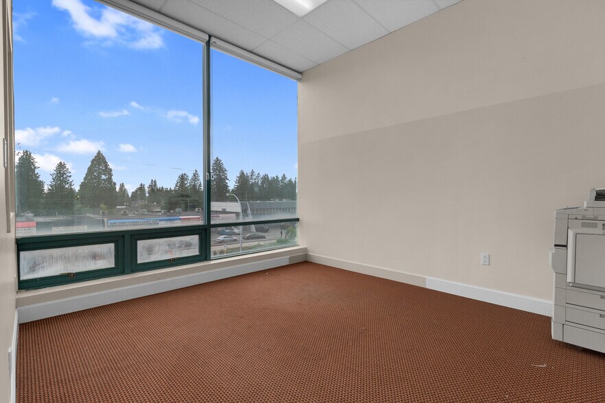 More Photos Of 9288 120 St, Surrey Storefront Retail Office For Lease