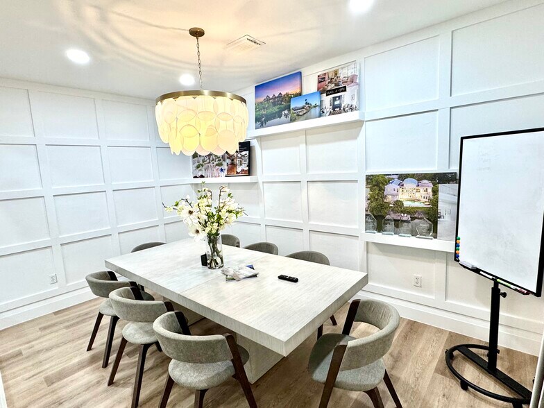 More Photos Of 6212-6226 Trail Blvd, Naples Storefront Retail Office For Lease