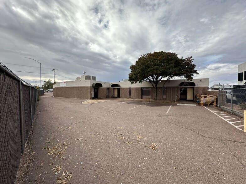 Primary Photo Of 4601 E McDowell Rd, Phoenix Medical For Sale