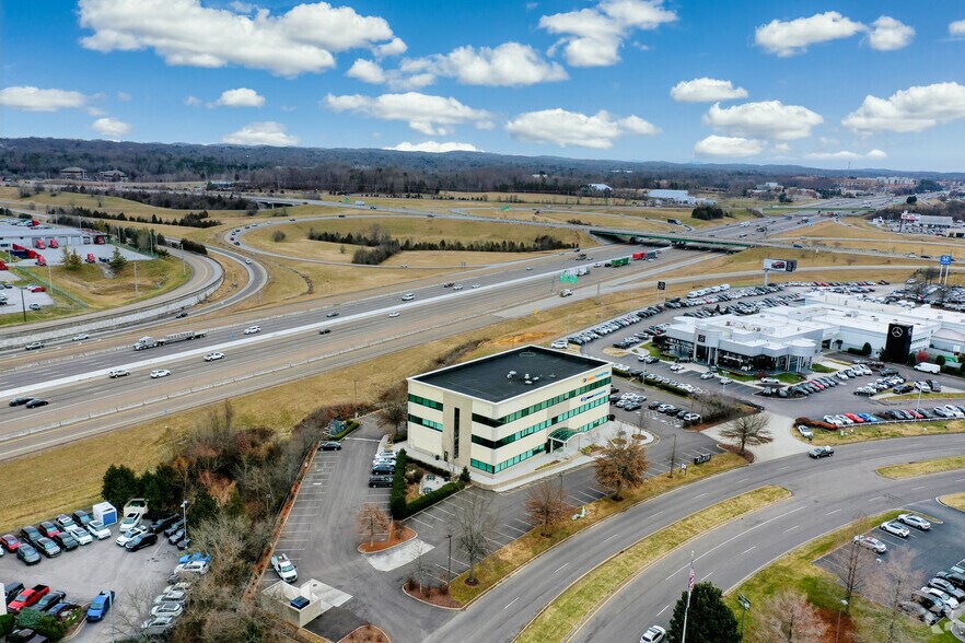 More Photos Of 10201 Parkside Dr, Knoxville Office For Lease