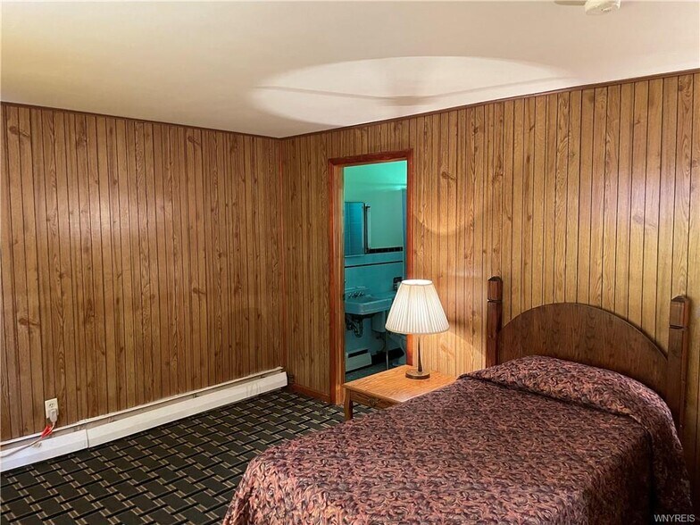 More Photos Of 1630 Southwestern blvd, West Seneca Hotel For Sale