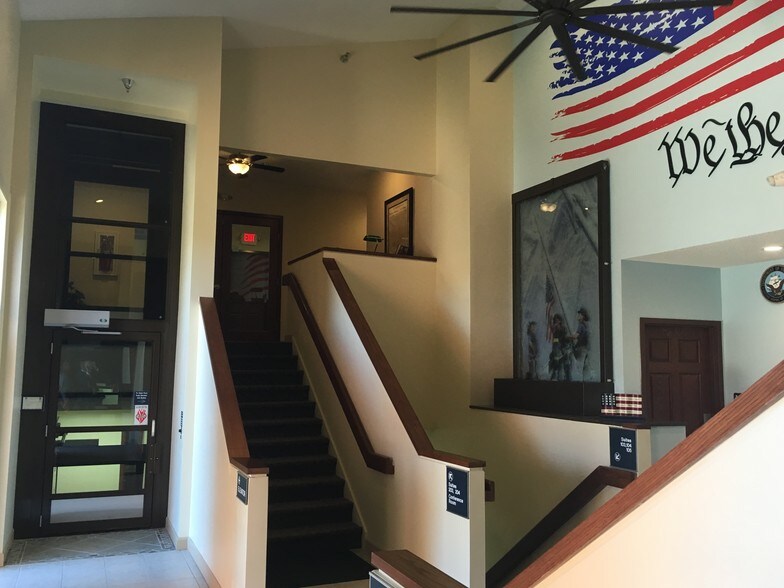 More Photos Of 2815 Old Jacksonville Rd, Springfield Office For Lease