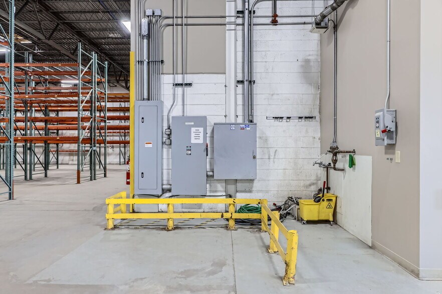 More Photos Of 715-735 S Jason St, Denver Warehouse For Sale