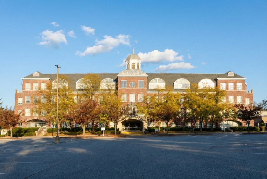 Primary Photo Of 10753 Falls Rd, Lutherville Office For Sale