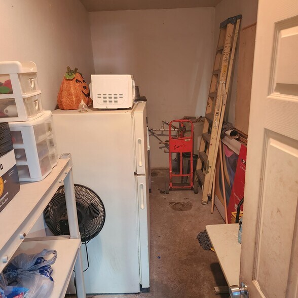More Photos Of 12774 Market Street Rd, Houston General Retail For Sale