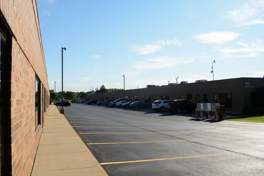 More Photos Of 720 Industrial Dr, Cary Light Manufacturing For Lease