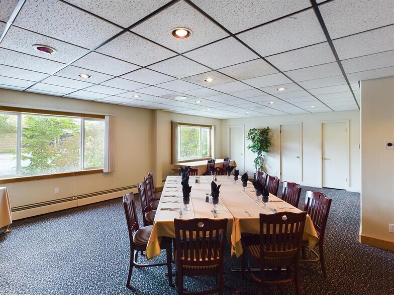 More Photos Of 234 E 1st St, Powell Hotel For Sale