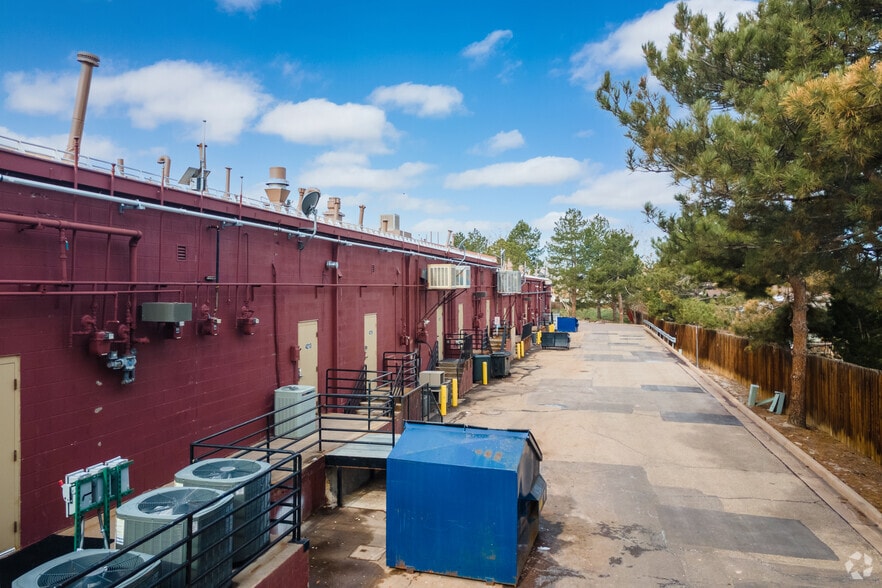 More Photos Of 4203-4271 S Buckley Rd, Aurora Unknown For Lease