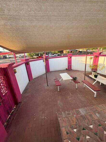 More Photos Of 119 E Speedway Blvd, Tucson Restaurant For Sale