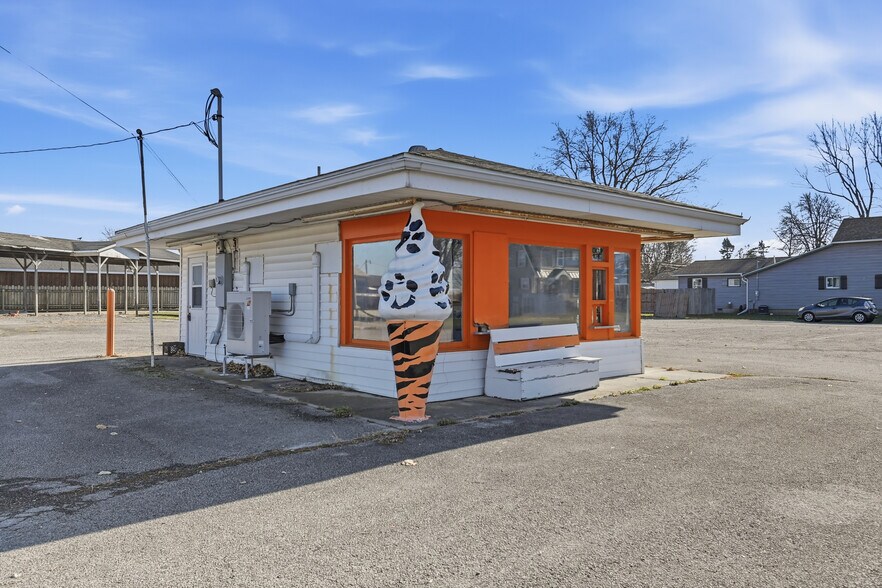 More Photos Of 503 N Main St, Attica Freestanding For Sale