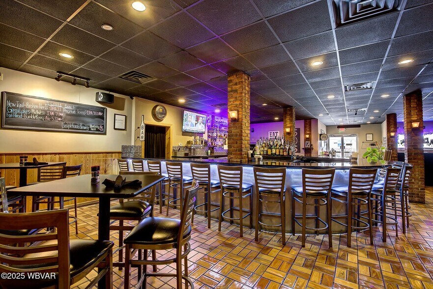 More Photos Of 505 Washington Blvd, Williamsport Restaurant For Sale
