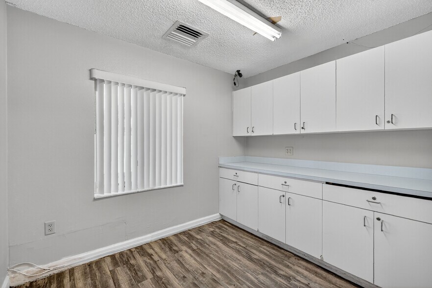 More Photos Of 8404 Us Highway 441, Leesburg Freestanding For Lease