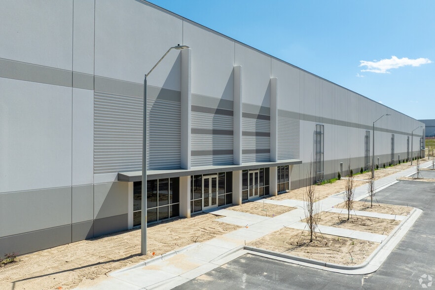 Primary Photo Of 565 Hinton Oaks Blvd, Knightdale Industrial For Lease
