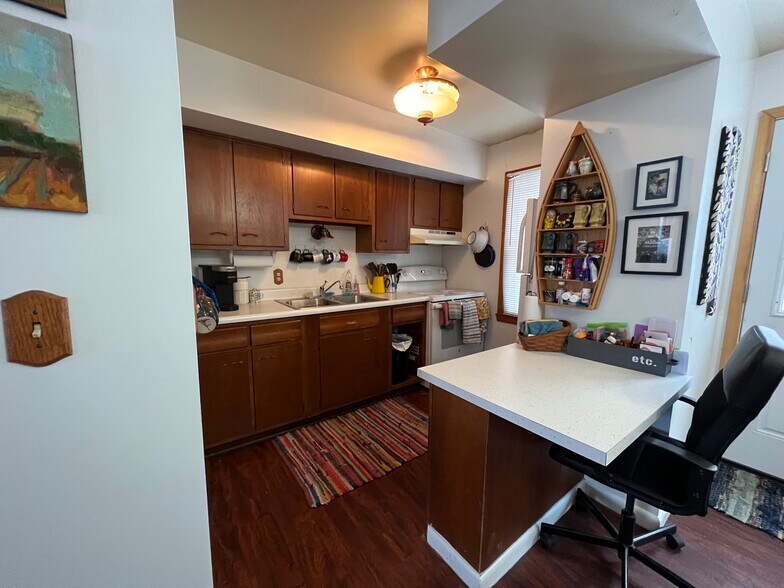 More Photos Of 726 S Huron St, Cheboygan Apartments For Sale