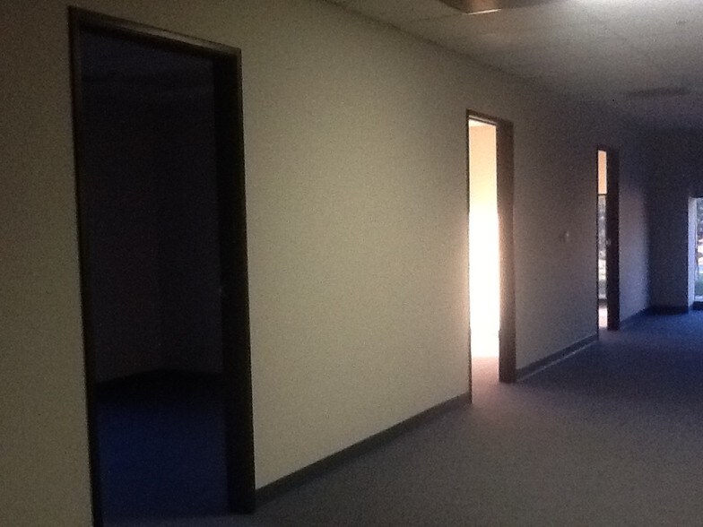 More Photos Of 1425 S Victoria Ct, San Bernardino Research And Development For Lease